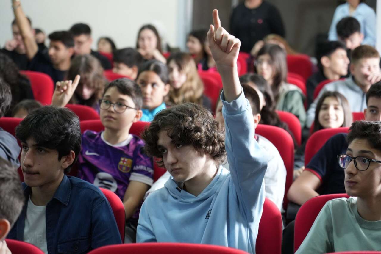 Türkiye’nin İkinci Astronotu Tuva Cihangir Atasever Muğla’da Öğrencilerle Buluştu 3